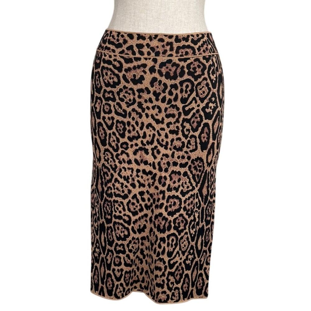BCBG MAX AZRIA Leopard Print Midi Pencil Skirt Jacquard Knit Size M Animal Print